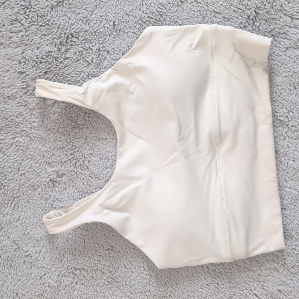 Lululemon padded braullet white Medium